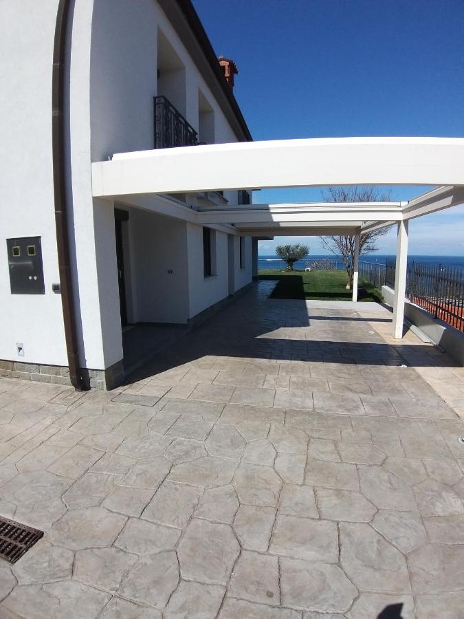 Apartma Bellavista Izola Bagian luar foto