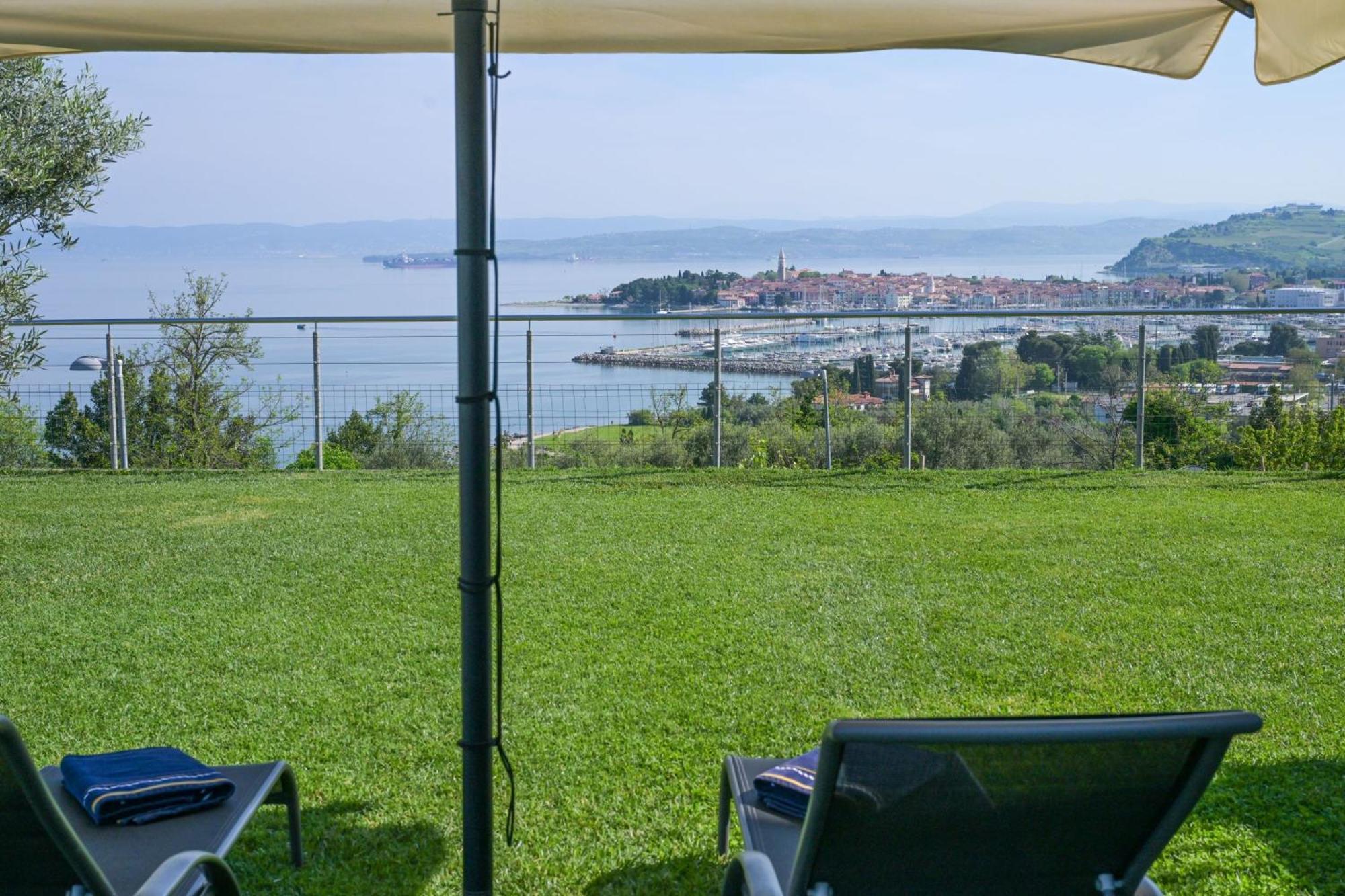 Apartma Bellavista Izola Bagian luar foto