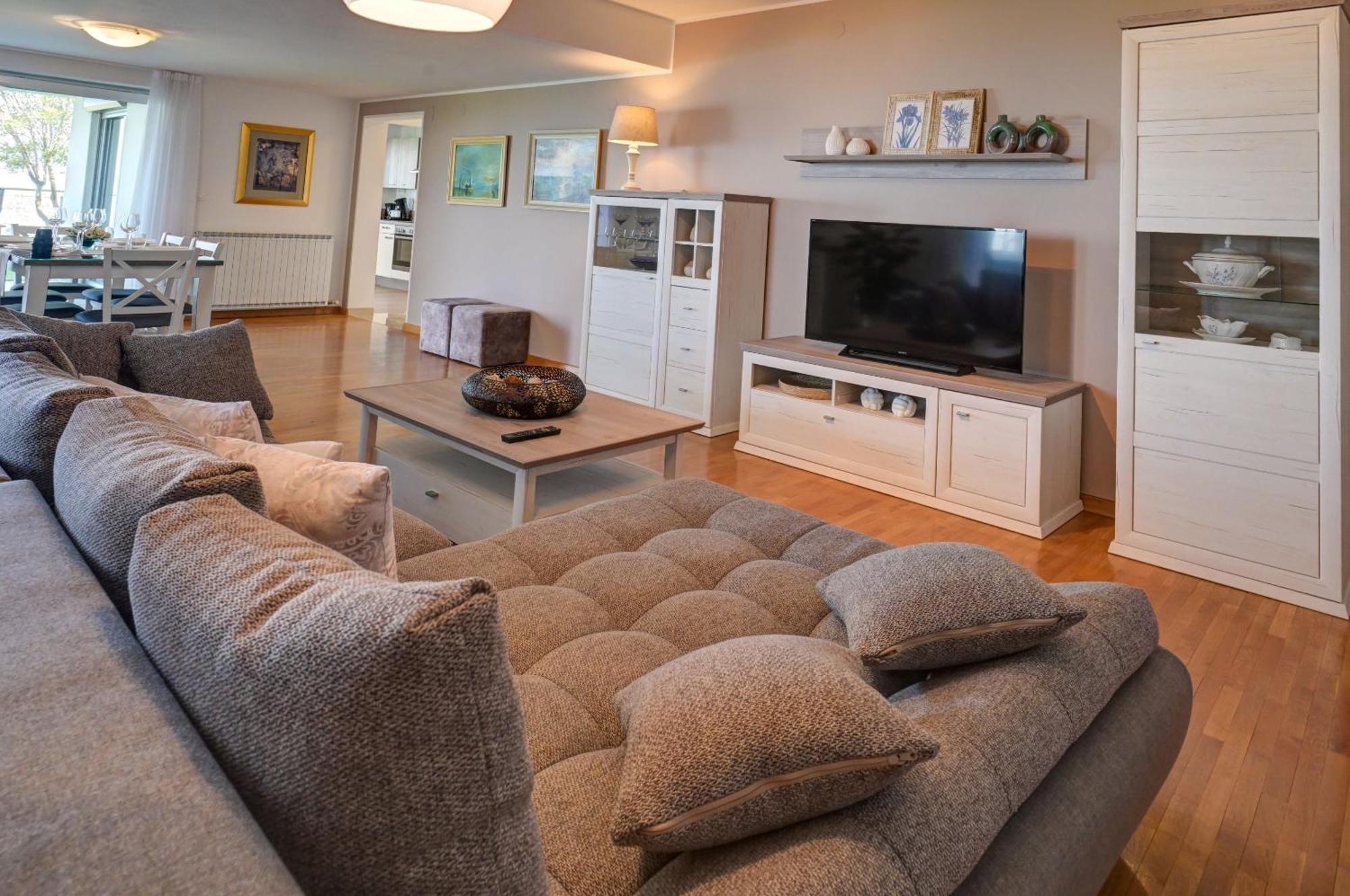 Apartma Bellavista Izola Bagian luar foto