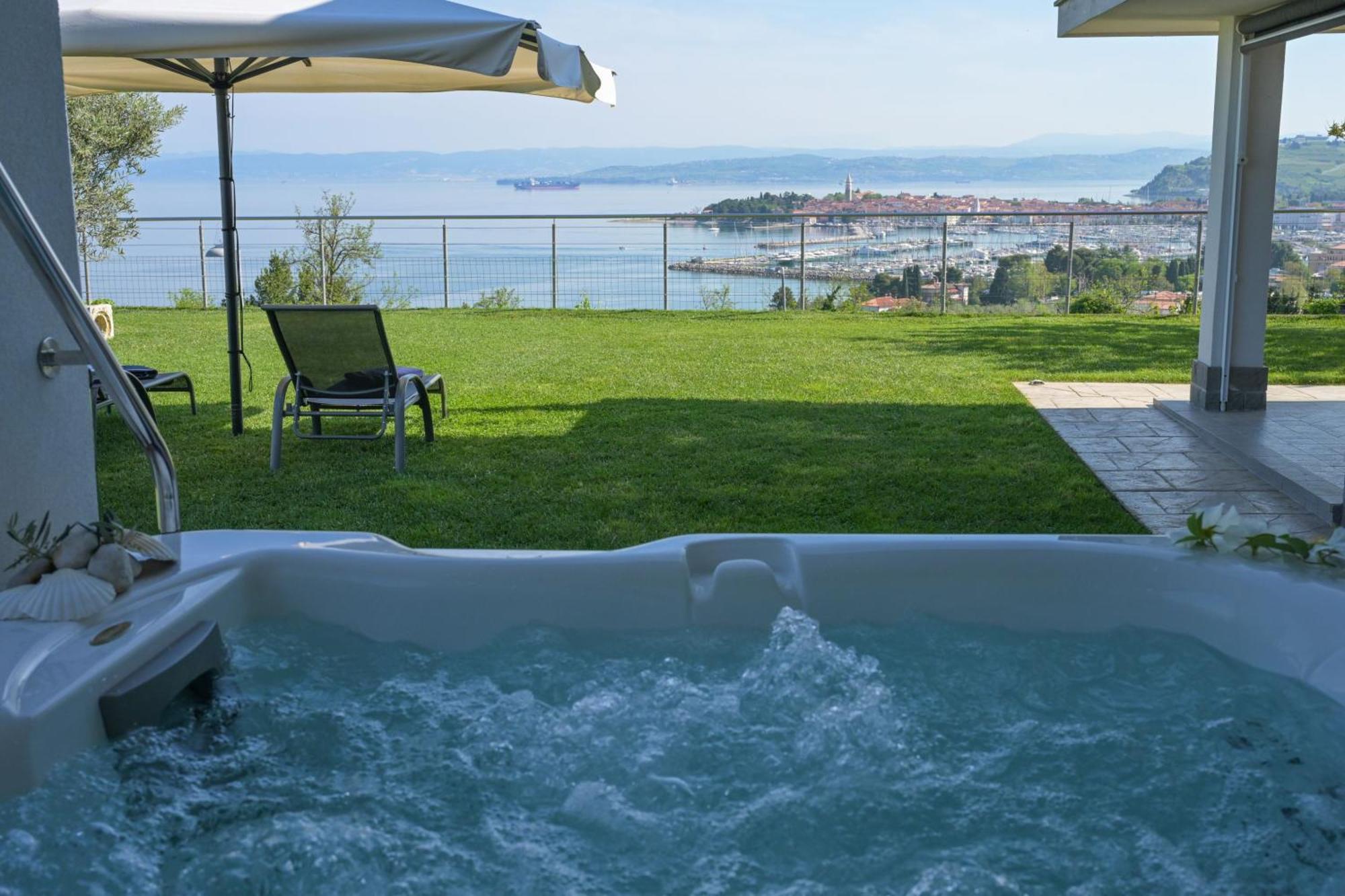 Apartma Bellavista Izola Bagian luar foto